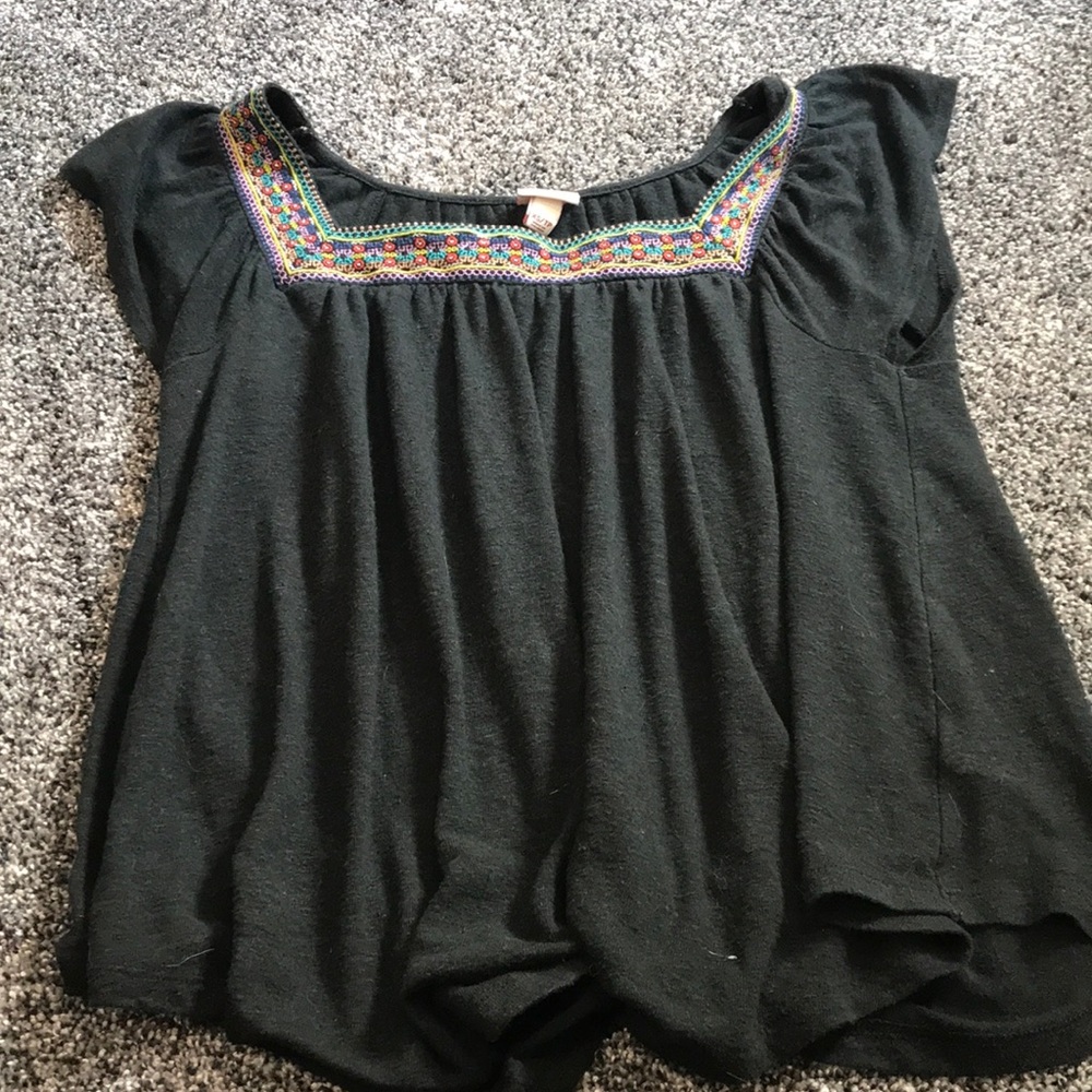 black square tee with a colorful neck line
